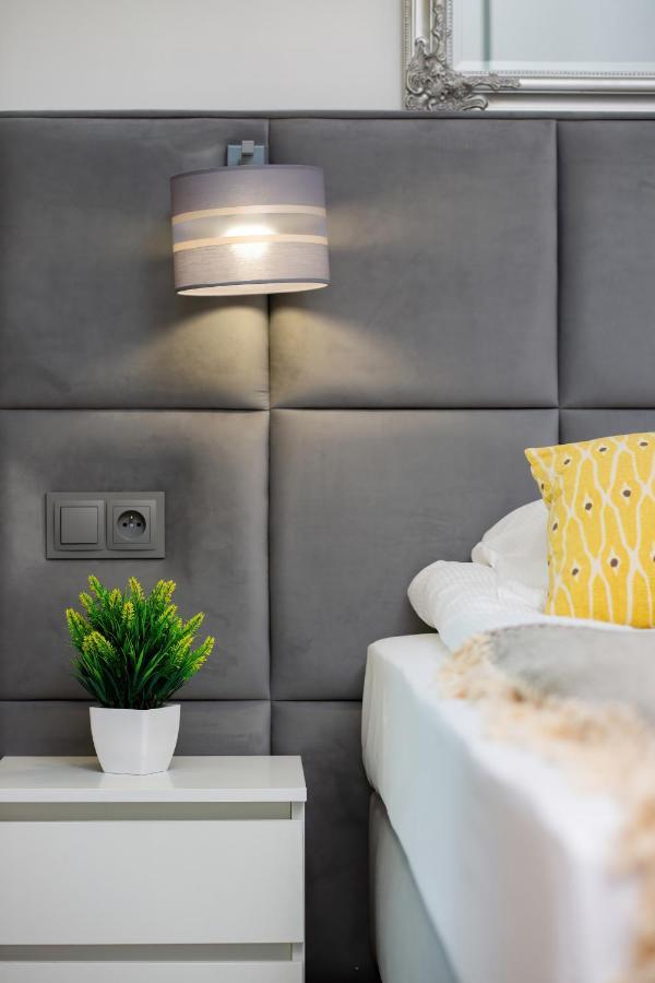 Apartments With Parking Warsaw Business Center By Noclegi Renters Exteriér fotografie