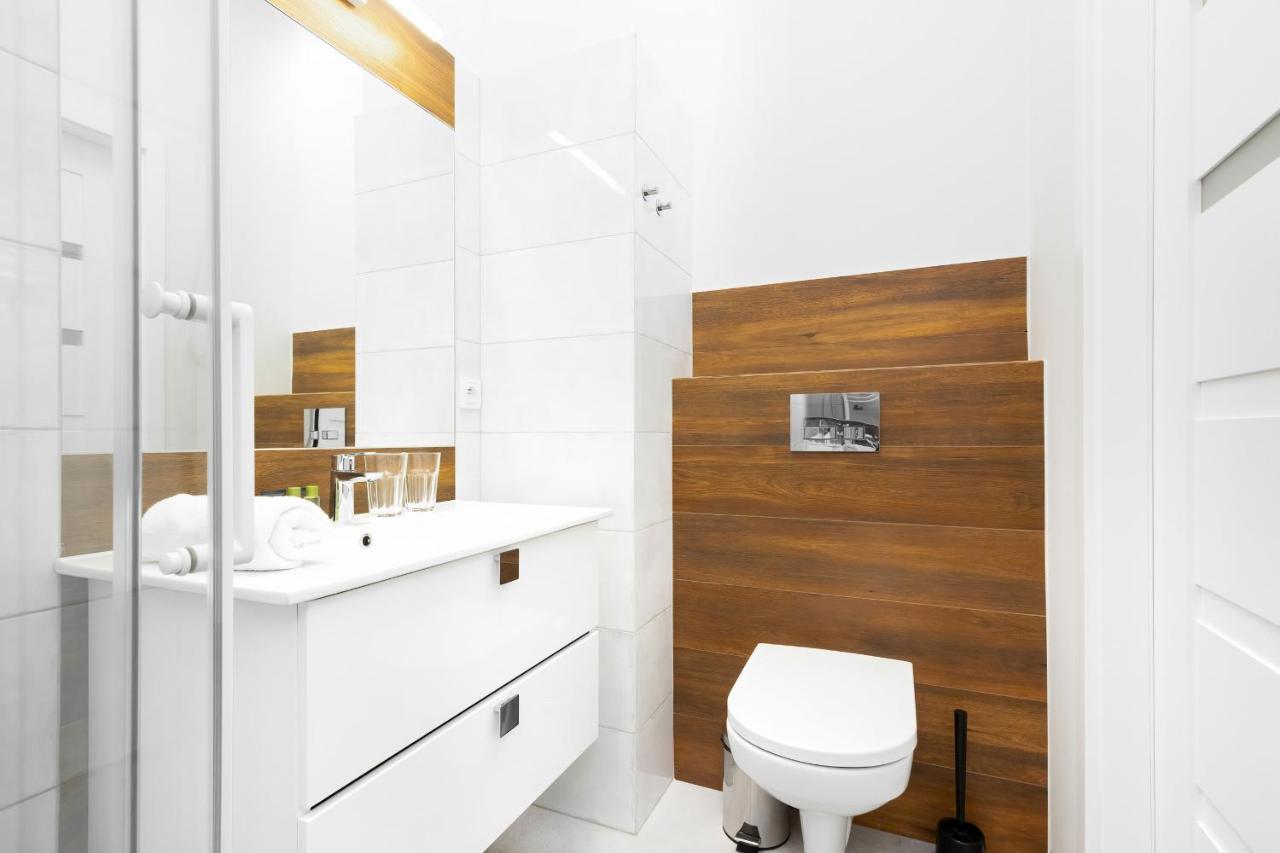 Apartments With Parking Warsaw Business Center By Noclegi Renters Exteriér fotografie