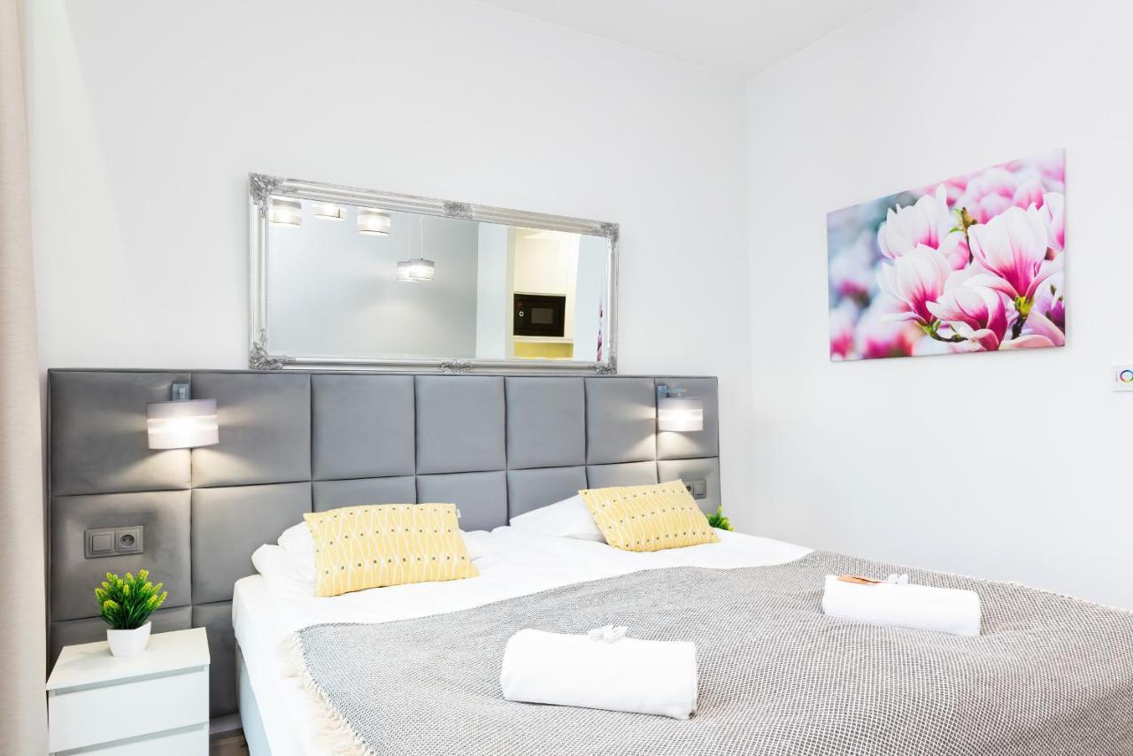 Apartments With Parking Warsaw Business Center By Noclegi Renters Exteriér fotografie